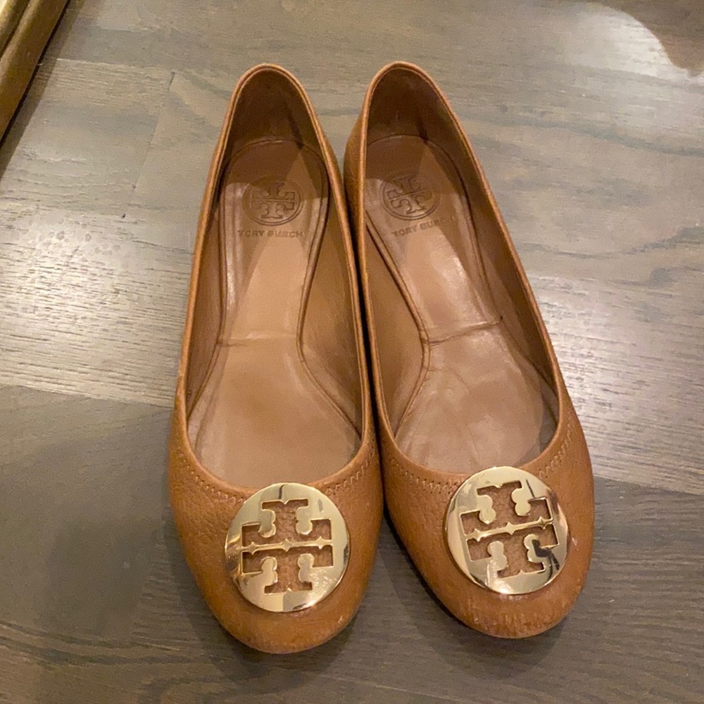 Size 8 brown and gold Tory Burch flats